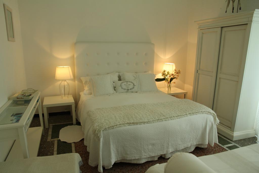 B&B Piazza Italia 东塞斯特里 外观 照片