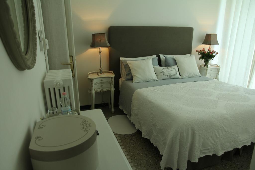 B&B Piazza Italia 东塞斯特里 外观 照片